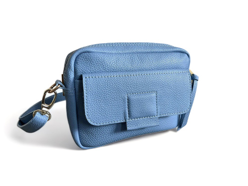 Modern Chic Small Leather Handbag Style For Every RedDamson